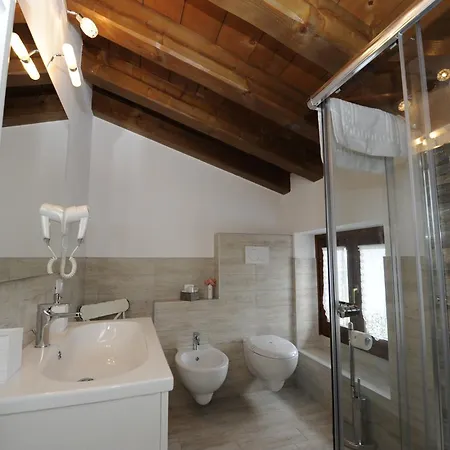 Corte Caselle ソンマカンパーニャ