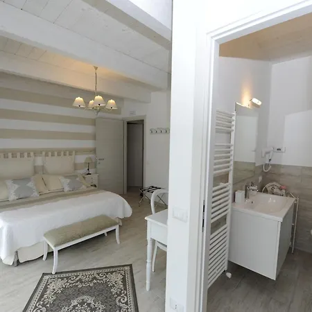 Corte Caselle Bed & Breakfast 4*