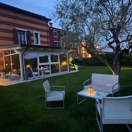 Oda ve Kahvaltı Corte Caselle Sommacampagna